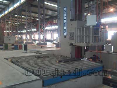 落地鏜銑床配套工作臺