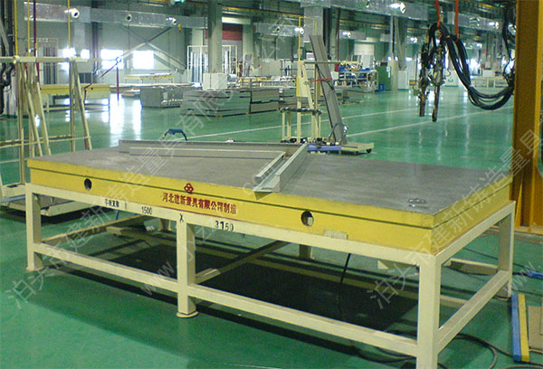 可調(diào)鋼支架安裝